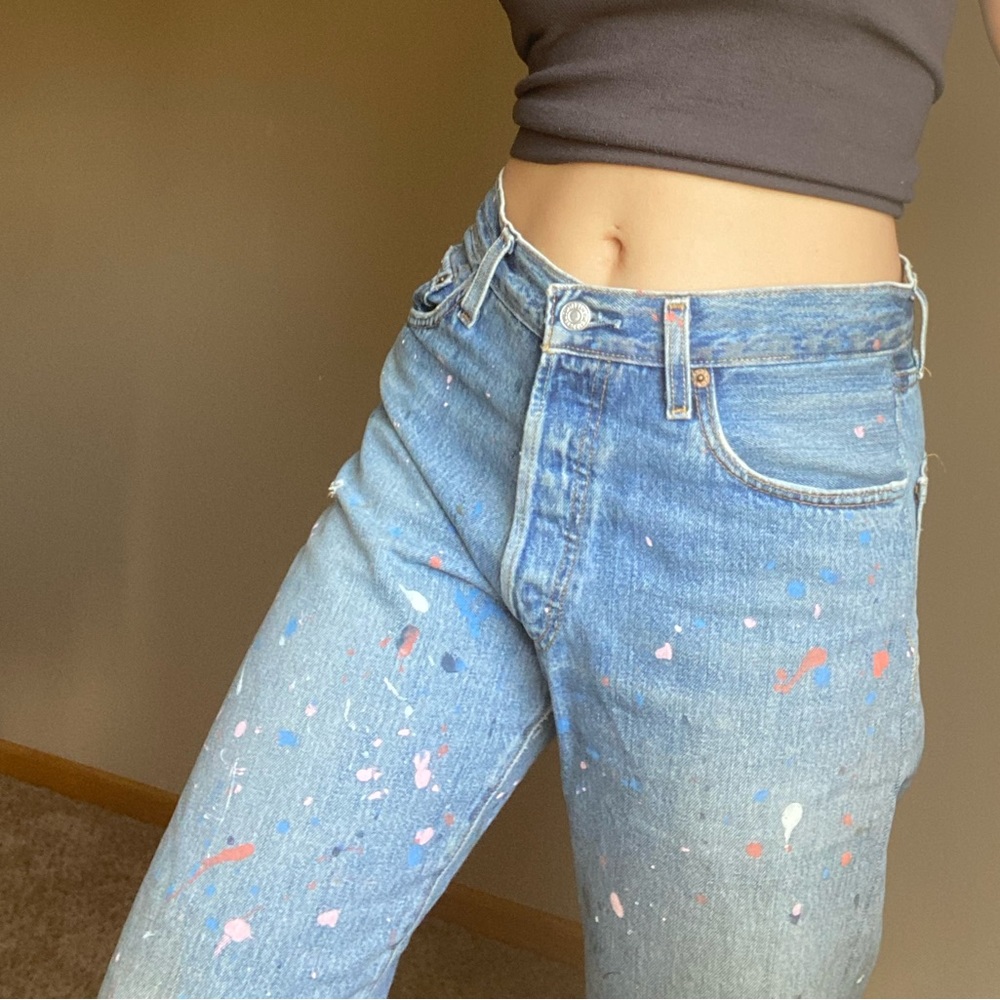 VINTAGE PAINTED LEVI JEANS